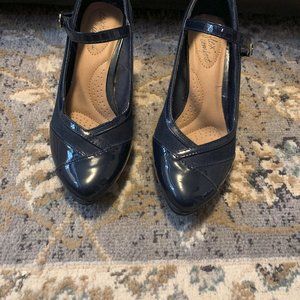 6 1/2" Navy Blue Pumps